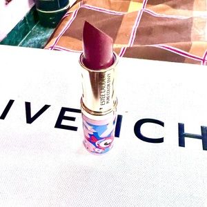 Brand New!Estee Lauder Pure Color Envy Sculpting Irresistible 440 in Pink design